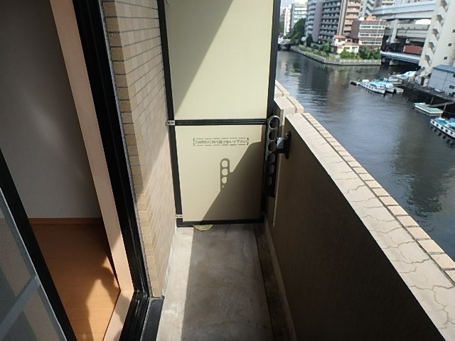 バルコニー　開放的で明るい空間を演出してくれるバルコニーです