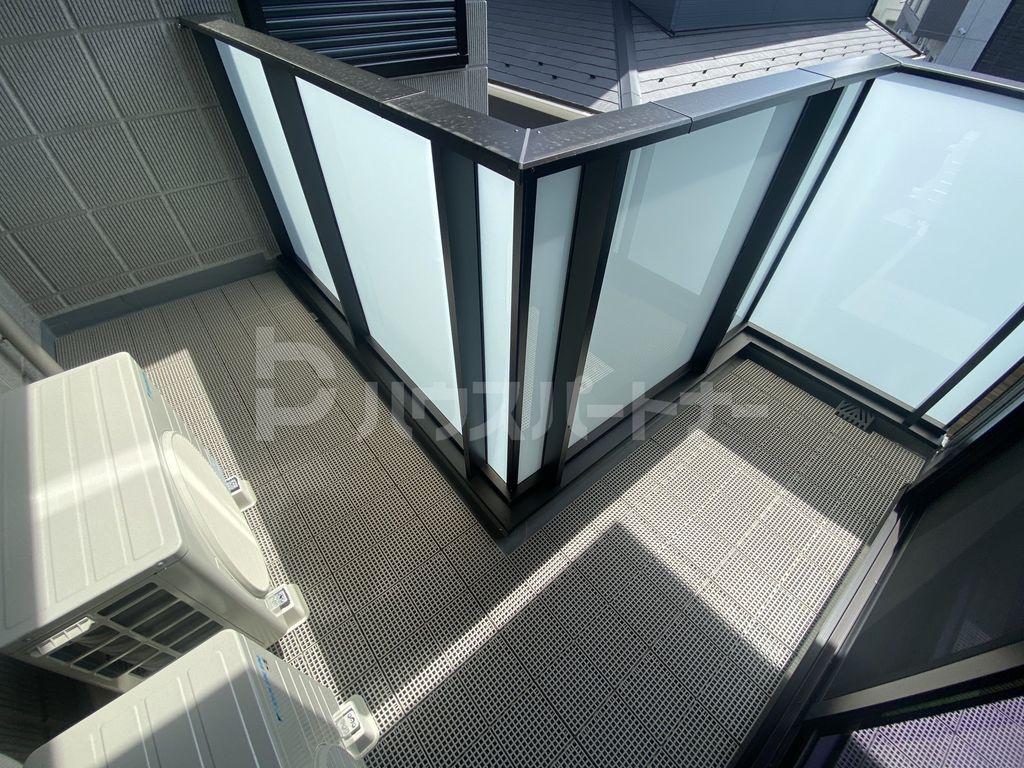 バルコニー　バルコニー