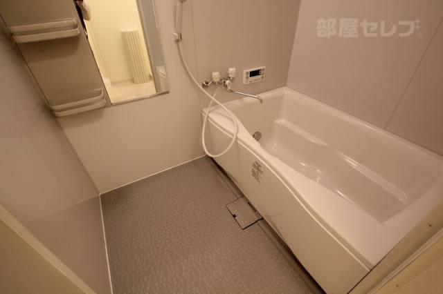 バス・シャワールーム　追炊き付きのキレイなお風呂