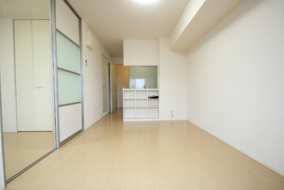 居室・リビング　※別部屋の写真です