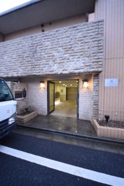 エントランス　★お問い合わせはお早めに★