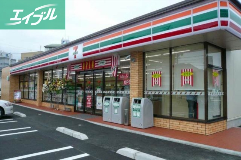 コンビニ　セブンイレブン 倉敷市立短大前店（コンビニ）まで659m
