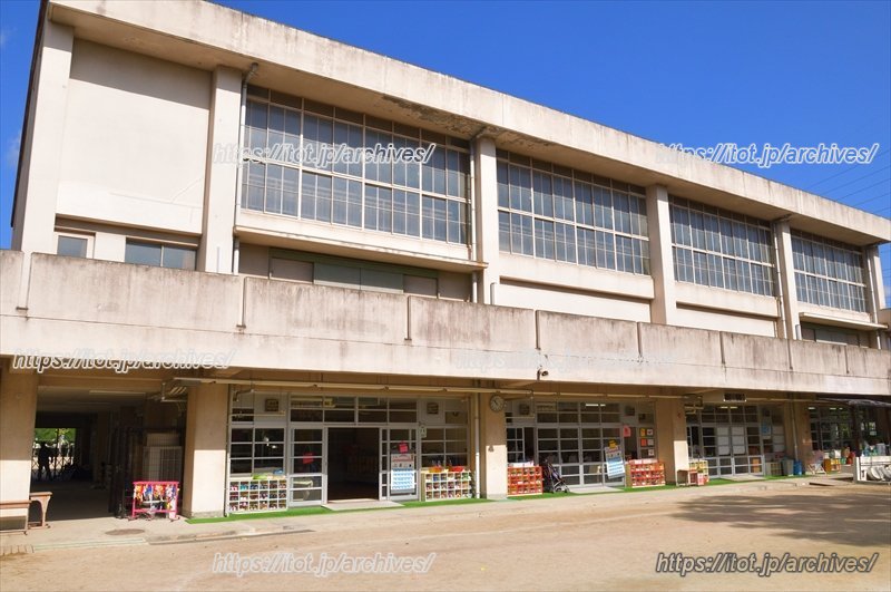 幼稚園・保育園　吹田市立幼稚園千里新田幼稚園（幼稚園・保育園）まで228m