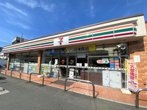 コンビニ　セブンイレブン 松原上田6丁目店（コンビニ）まで824m