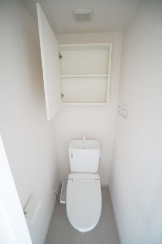 トイレ　※同物件・同タイプの写真です。