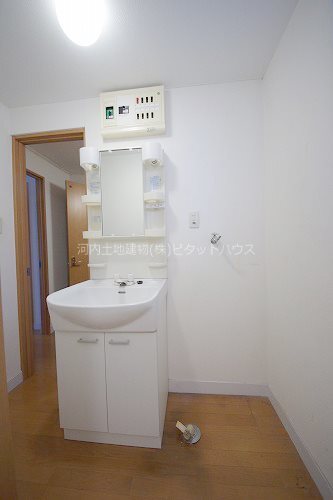 洗面設備　洗面所（類似室内）