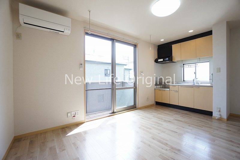 居室・リビング　家具の配置がしやすい横型リビング☆