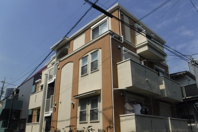 建物外観　2012年完成♪