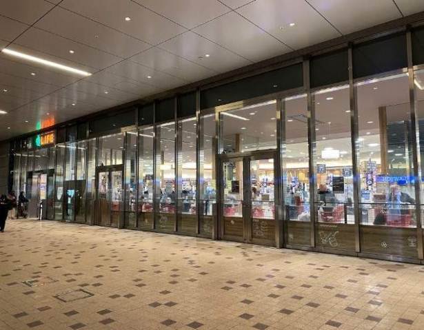 スーパー　ライフムスブ田町店（スーパー）まで698m