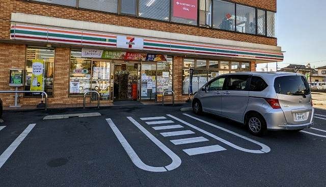 コンビニ　セブンイレブン君津中野店（コンビニ）まで220m