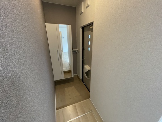玄関　※別部屋の写真です