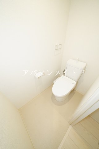 トイレ　ウォシュレット付き