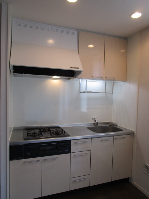 キッチン　★ガス3口グリル付きシステムキッチン★別部屋参考写真