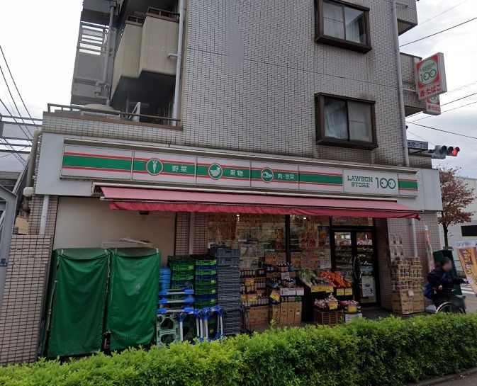 コンビニ　ローソンストア100志茂1丁目店（コンビニ）まで450m