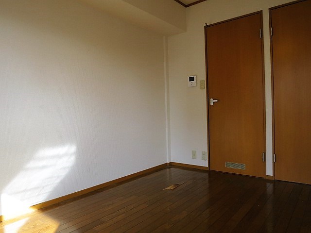 居室・リビング　★フローリングのお部屋です★