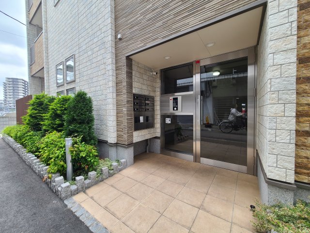 エントランス　★建物エントランスの画像です★