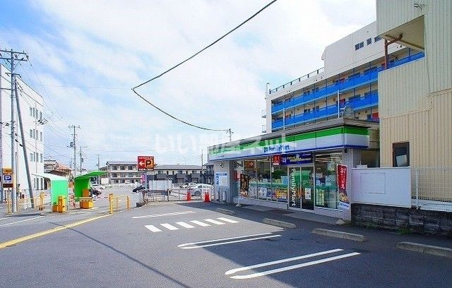 コンビニ　ファミリーマート 毛呂山埼玉医大前店（コンビニ）まで1035m
