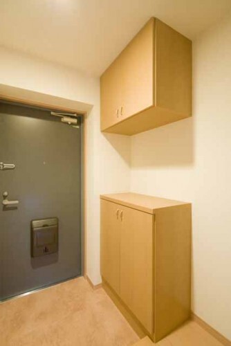 玄関　収納もある玄関です