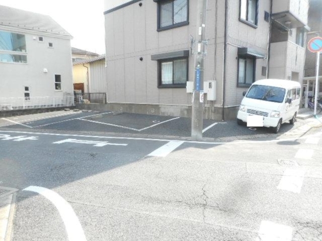 駐車場　駐車場（要空き確認）