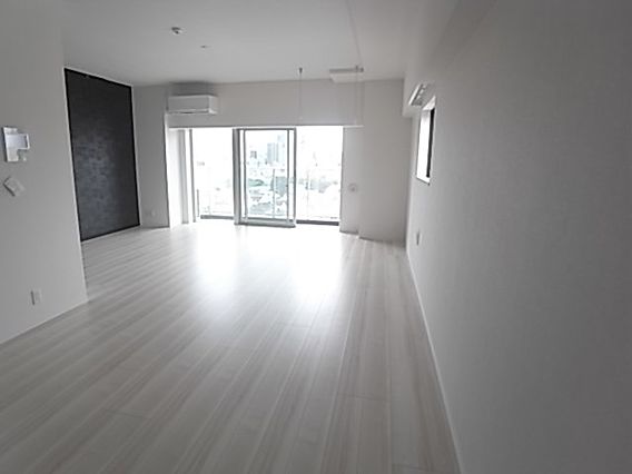 居室・リビング　※別部屋の参考写真です。