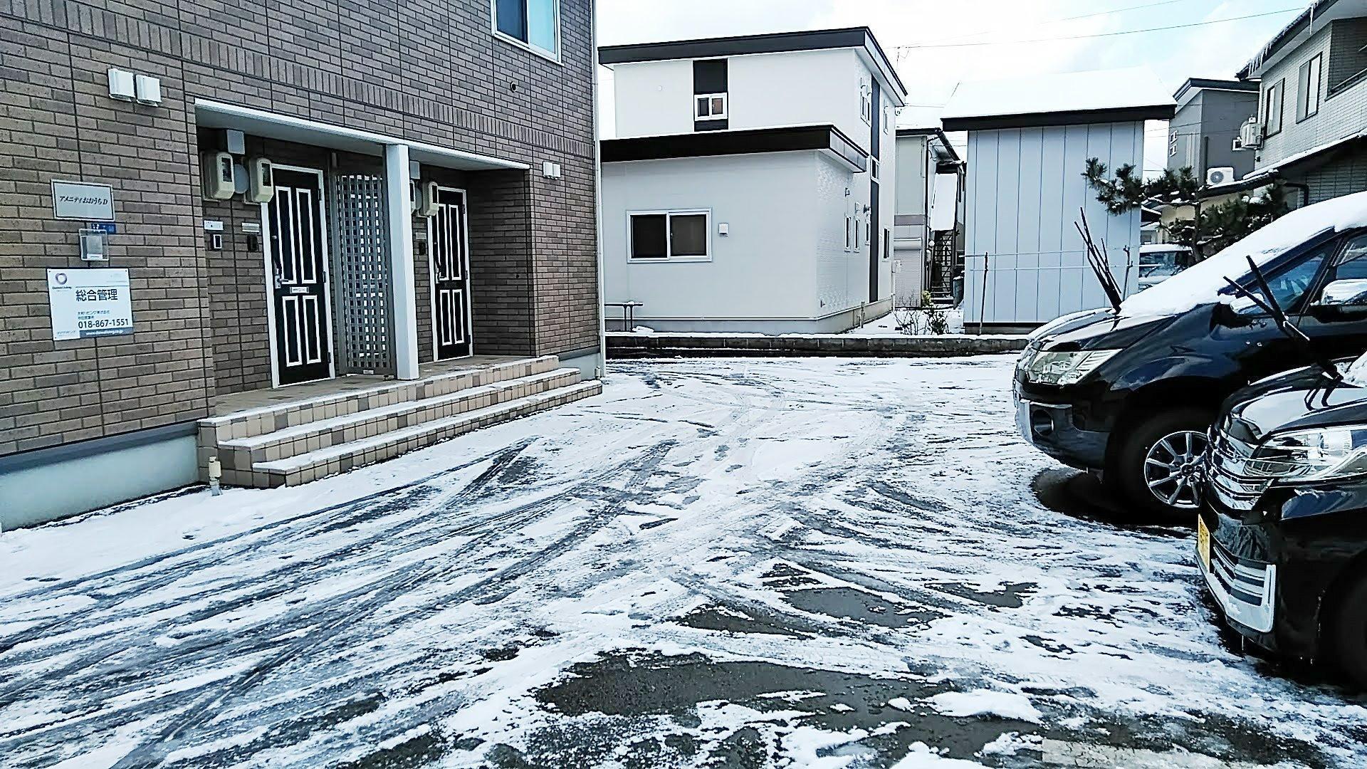 駐車場　駐車場