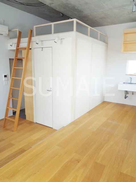 居室・リビング　ロフト付きの１ＬＤＫのお部屋です♪