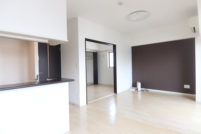 居室・リビング　※別室の参考写真の為、現況優先です。