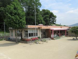 幼稚園・保育園　笠岡市立大井幼稚園（幼稚園・保育園）まで1106m