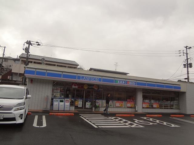 コンビニ　ローソン／八幡永犬丸東町店（コンビニ）まで582m