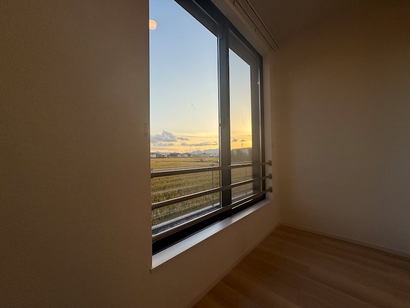 バルコニー　※別号室の写真です。