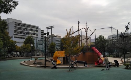 公園　埠頭公園（公園）まで181m