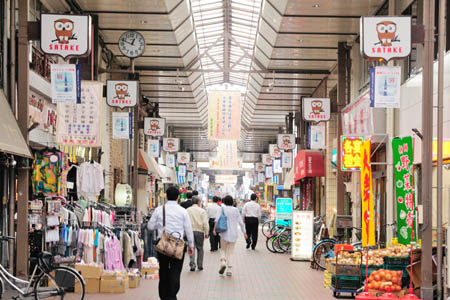 ショッピングセンター　佐竹商店街振興組合（ショッピングセンター）まで73m