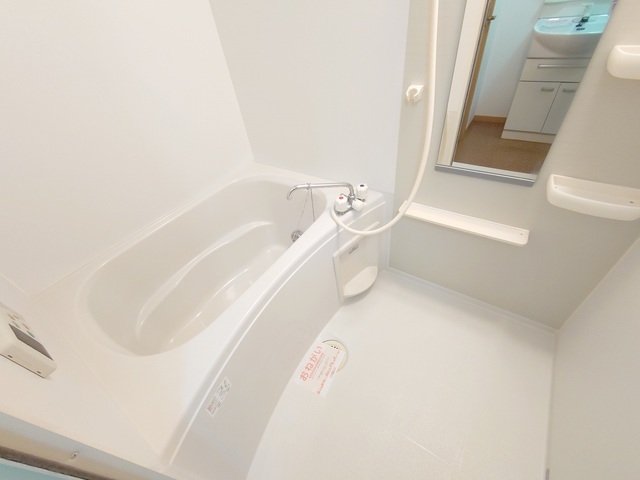 バス・シャワールーム　シャワー・追い焚き給湯
