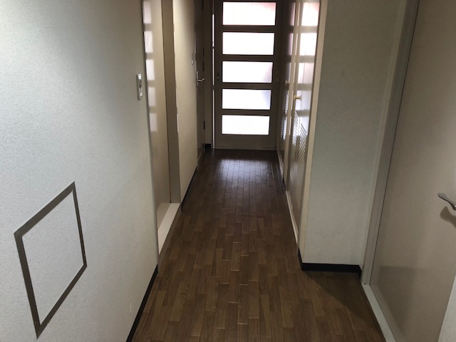 地下鉄谷町線 喜連瓜破駅 徒歩2分 5階建 築35年の玄関写真