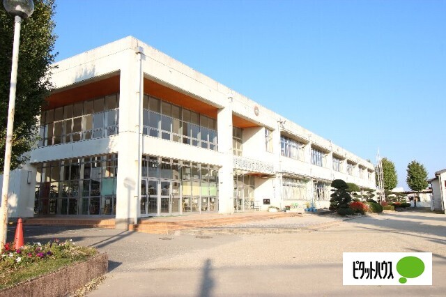 小学校　伊勢崎市立茂呂小学校（小学校）まで1418m