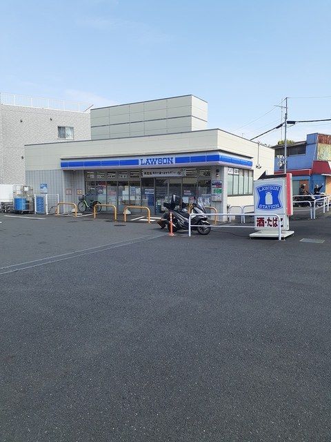 コンビニ　ローソン（コンビニ）まで180m