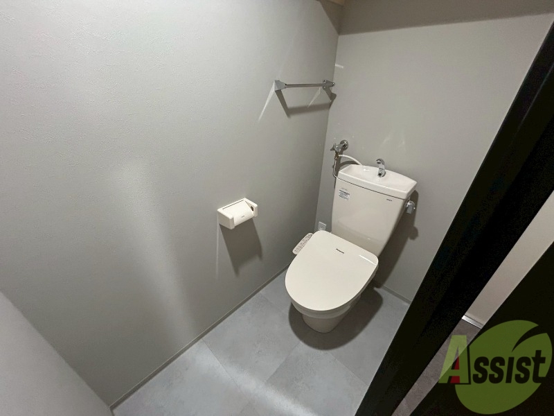 トイレ　こちらはトイレです。清潔感があり、安心して使用できます。