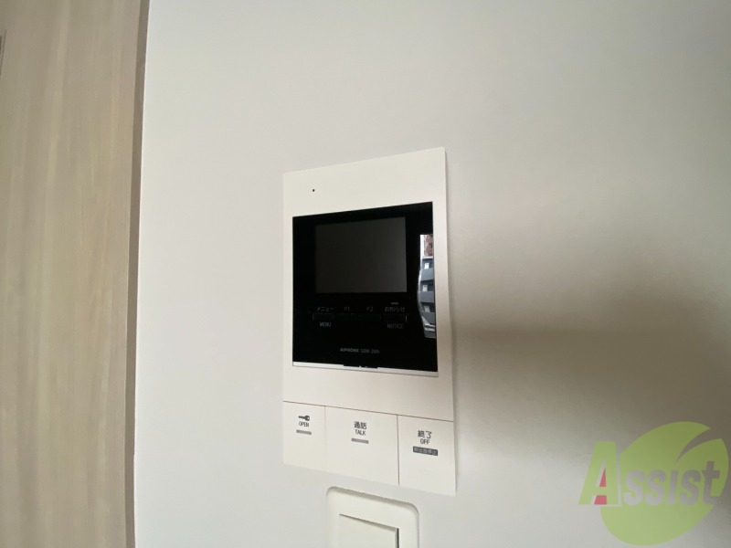セキュリティ　ＴＶモニター付インターホンです。来客者の顔が見えるので安心！