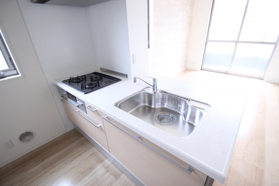 キッチン　※別部屋の写真です