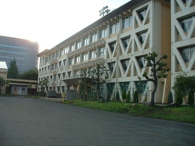 中学校　日野市立第四中学校（中学校）まで1100m