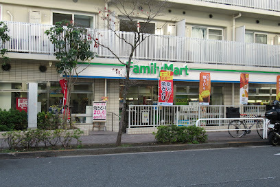 コンビニ　ファミリーマート 目黒三田通り店（コンビニ）まで522m