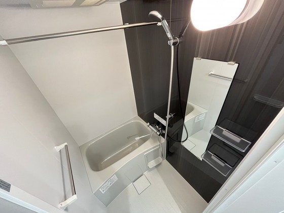バス・シャワールーム　※別部屋の写真です