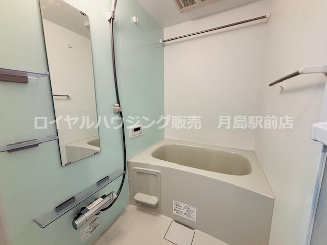 バス・シャワールーム　※別部屋参考写真