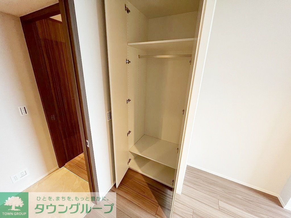 収納　お問合せは(株)タウンハウジングレジデンス事業部　赤坂店・…
