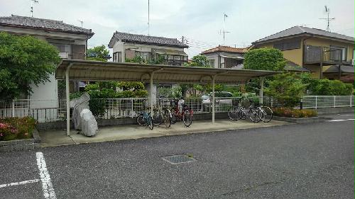 その他共有部分　屋根付き駐輪場になります。