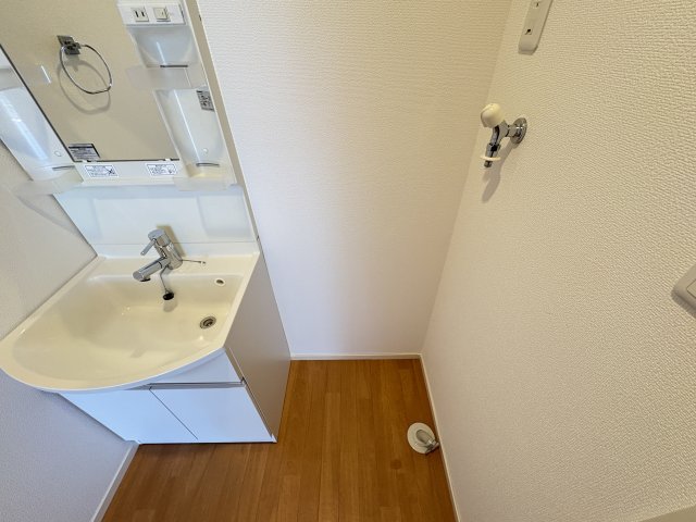 その他　写真は同建物の別部屋を参考に掲載しております。