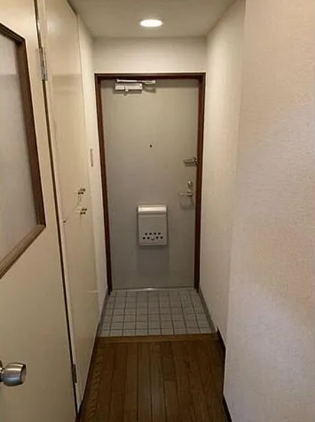 玄関　ヴィラージュ浅井