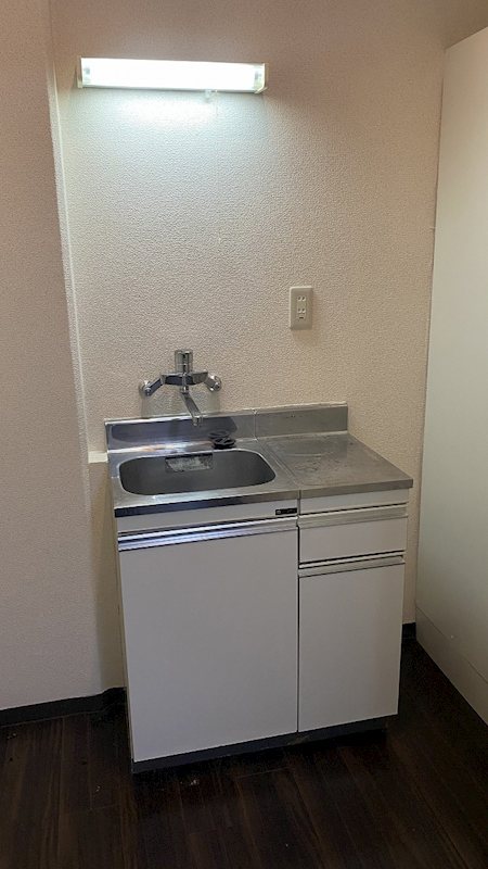 キッチン　ミニキッチン※クリーニング前の写真です。