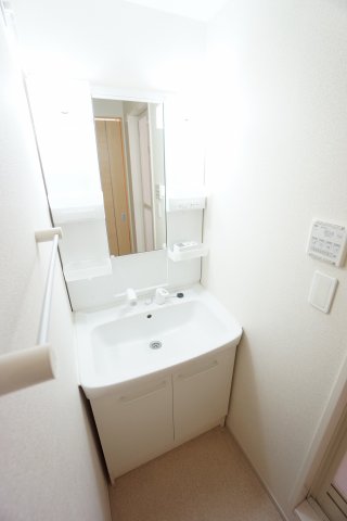 洗面設備　同物件・同タイプの写真です。