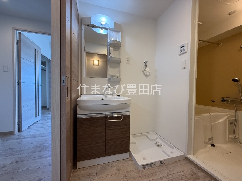 洗面設備　同型タイプ